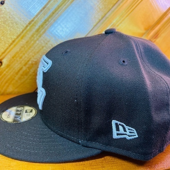 Los Angeles Lakers Snapback Cap - Picture 3 of 3